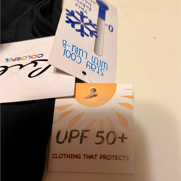 Lulu-B UPF 50+ Cooling Fabric Sleeveless V-Neck Top Black Size Small NWT new - Picture 6 of 9